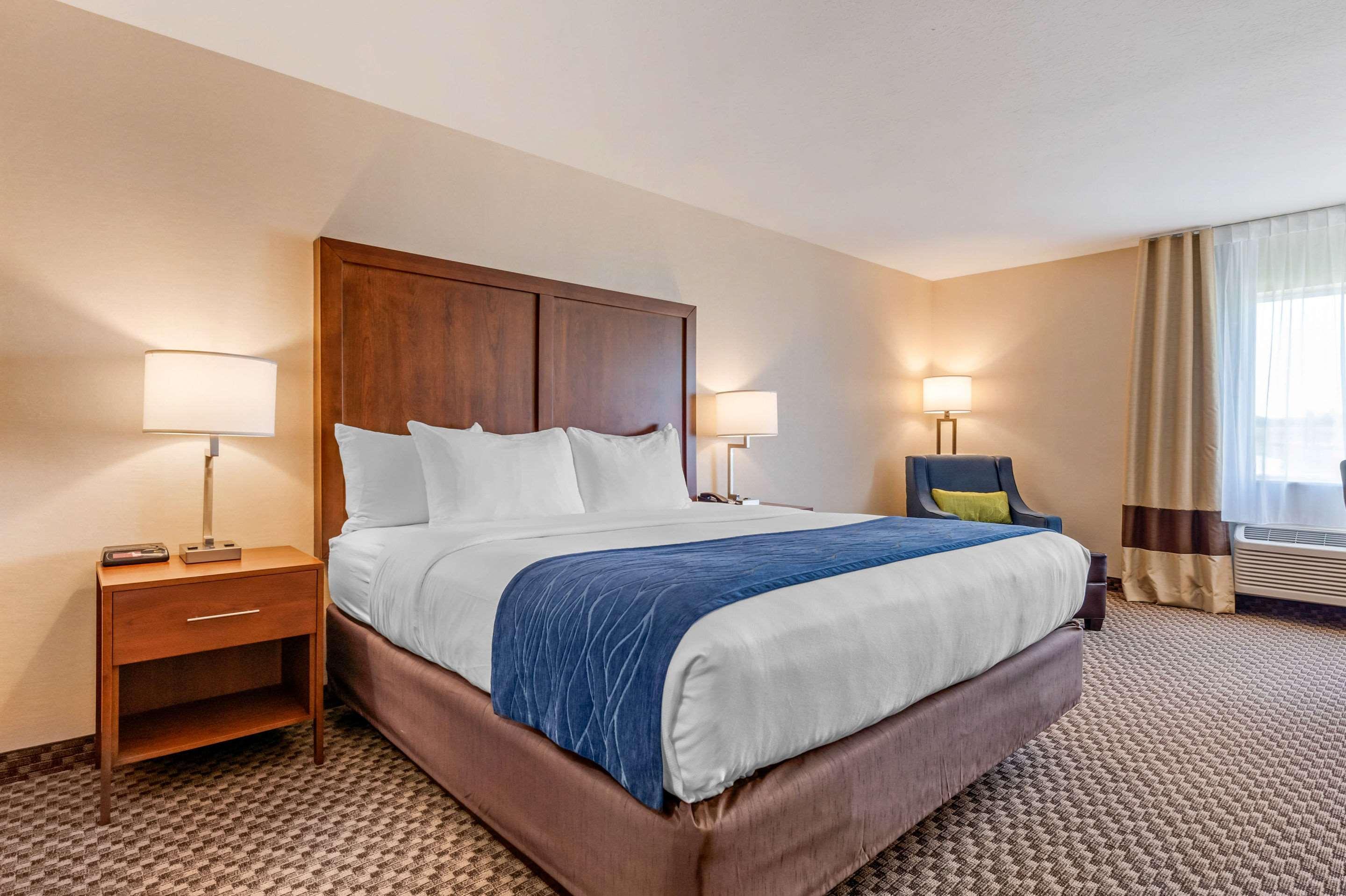 Comfort Inn & Suites Near Route 66 Lincoln Extérieur photo