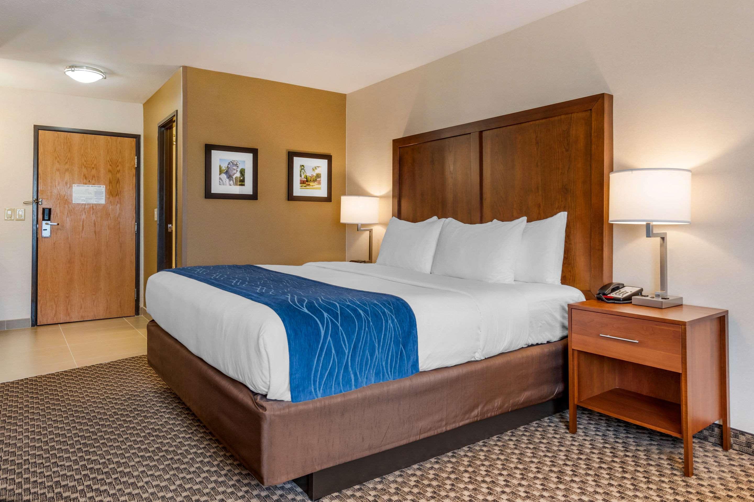 Comfort Inn & Suites Near Route 66 Lincoln Extérieur photo