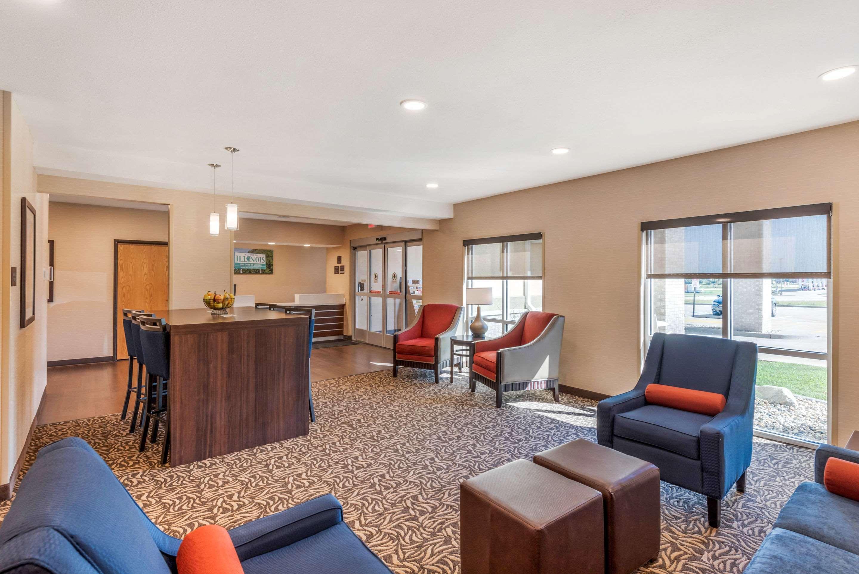 Comfort Inn & Suites Near Route 66 Lincoln Extérieur photo