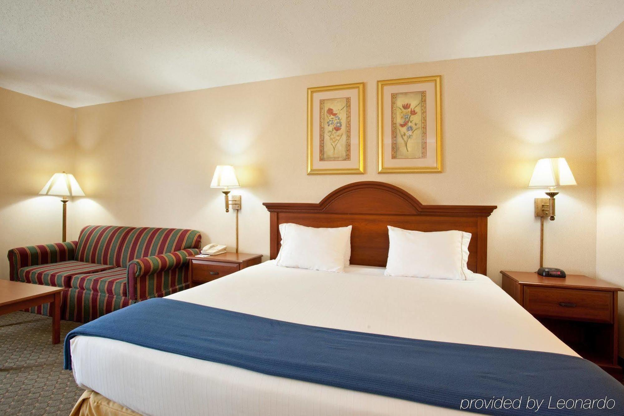 Comfort Inn & Suites Near Route 66 Lincoln Chambre photo